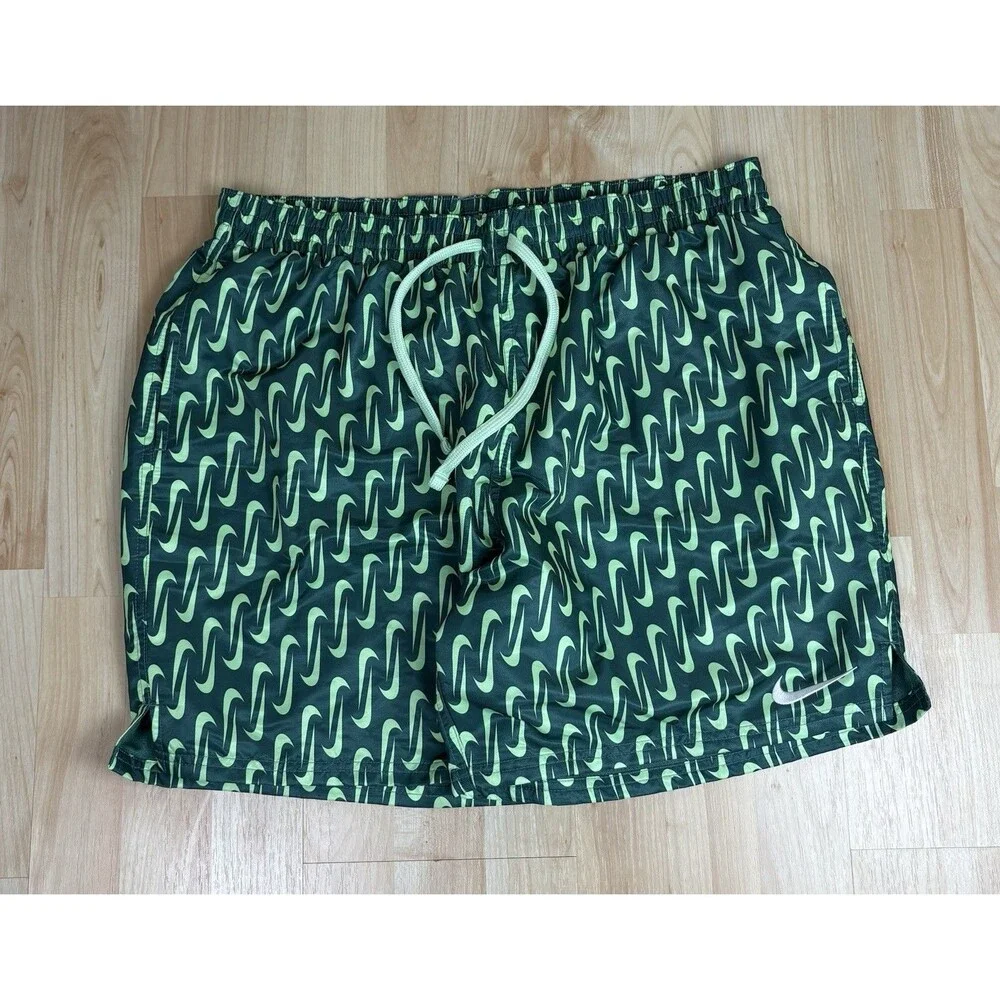 Men’s Nike Embroidered Shorts / Swim Trunks / Green / Size XL / Summer